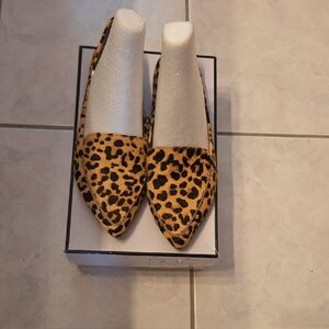 Steve Madden Leopard Print Flats
